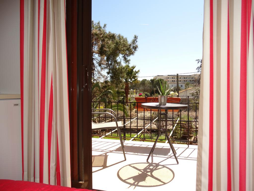 Dassia Beach Pension Oda fotoğraf